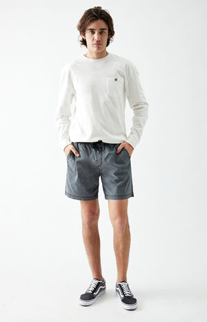 Taxer Volley Shorts image number 3