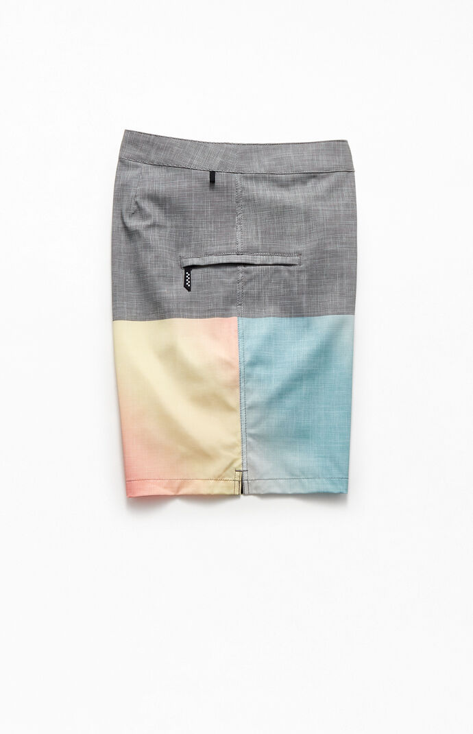 Halfsies 18" Boardshorts