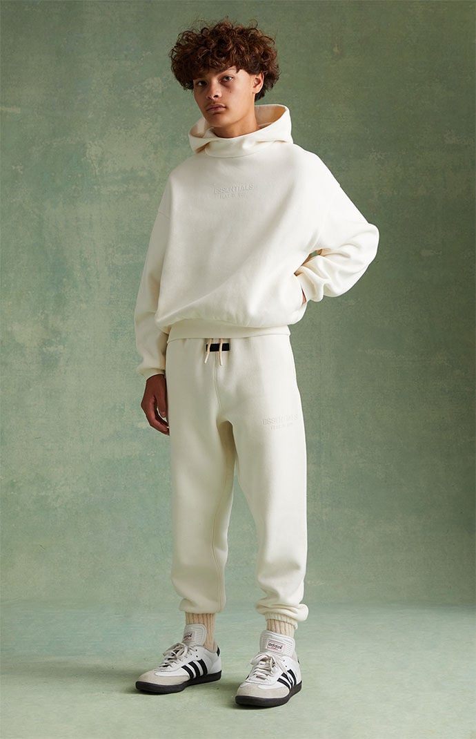 【ESSENTIALS】Essential Hoodie/Cloud Dancer(192BT232051F) Fear of God Essentials Essential Hoodie Cloud Dancer | END. (AR)