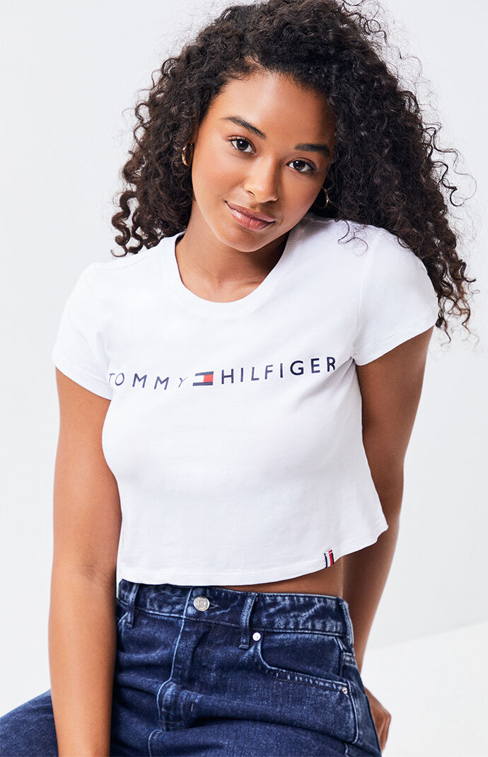 tommy cropped t shirt