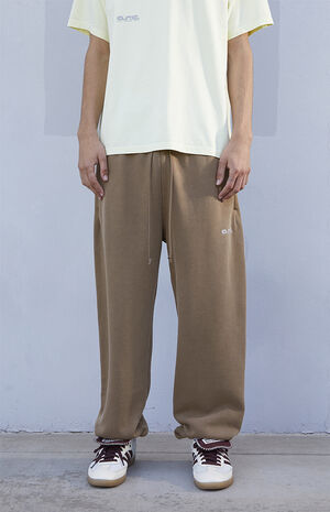 Brown Comfort Heavyweight Jogger Sweatpants image number 2