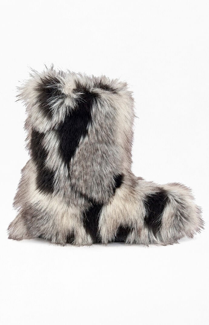 AZALEA WANG Women's Alixia Grey Faux Fur Flat Booties