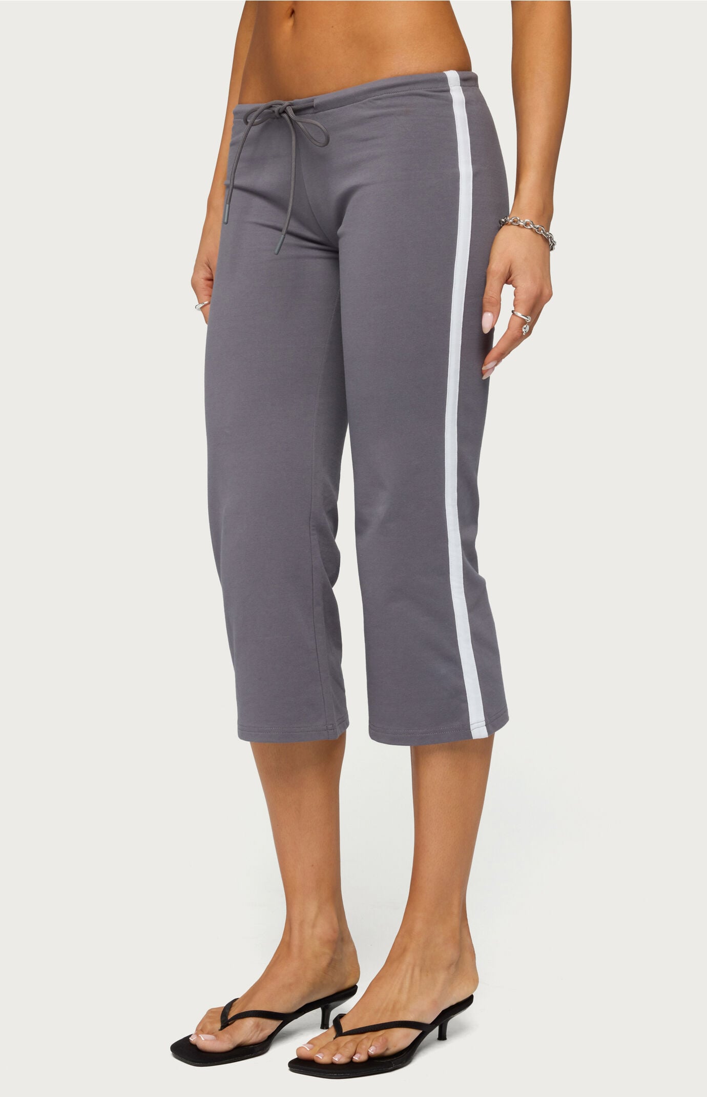 Edikted Milene Contrast Terry Capri Pants