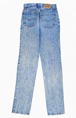 '70s Levi's High Waisted Jeans image number 2