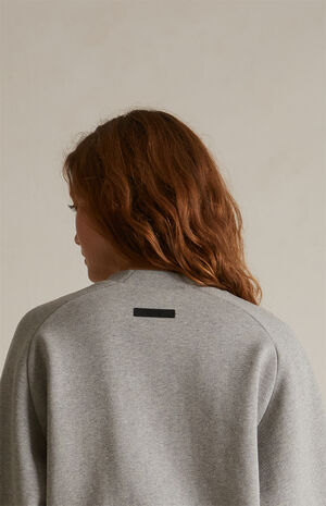 Women's Dark Heather Oatmeal Fleece Cropped Crew Neck Sweatshirt image number 5
