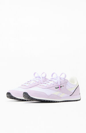 Women's Lilac Classic AZ Sneakers image number 2