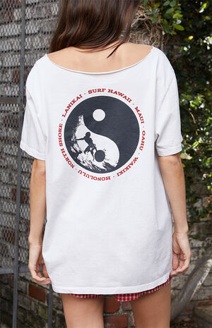 Surf Hawaii Oversized Off The-Shoulder T-Shirt image number 4