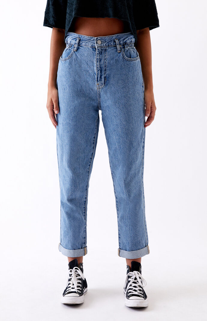 Akana Medium Mom Jeans