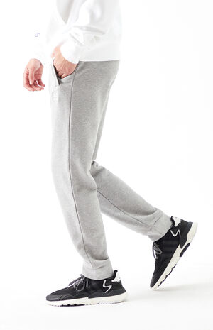 Trefoil Essentials Sweatpants image number 4