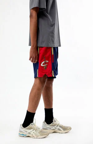 NBA Cleveland Cavaliers Mesh Shorts image number 3