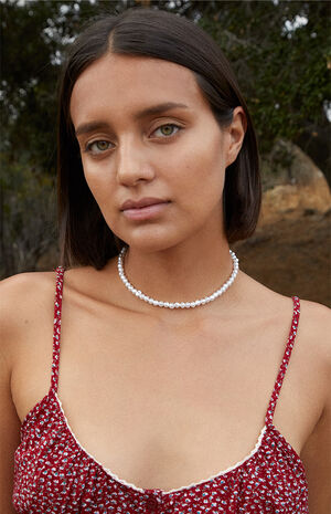 Pearl Necklace image number 1