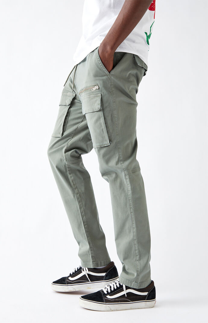 Cargo pants 2025 pockets in front