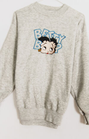 Upcycled Gray Betty Boop Crew Neck Sweatshirt image number 2