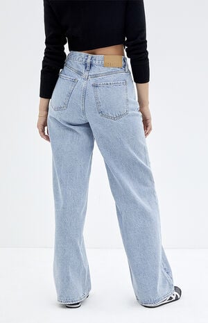 Cali Light Indigo Baggy Boyfriend Jeans image number 4