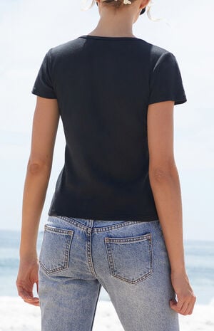 Butterfly Embroidered Short Sleeve Top image number 3