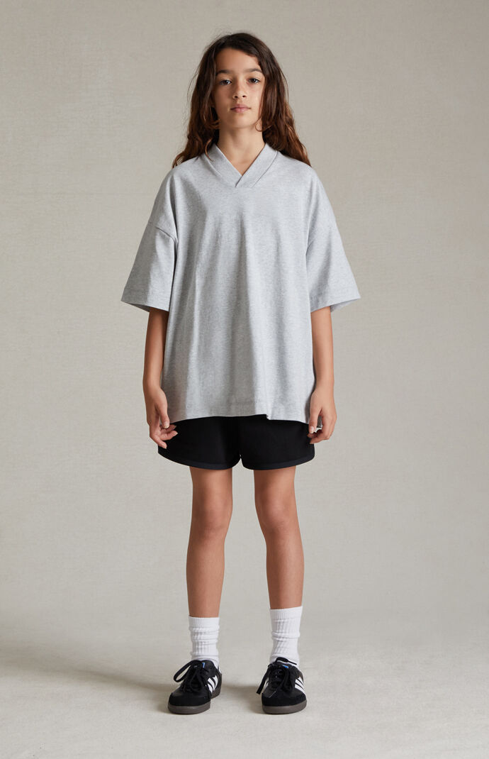 国内発送☆FEAR OF GOD☆V-NECK T-SHIRT/LIGHT HEATHER Kids Fear of God Essentials Light Heather Grey V-Neck T