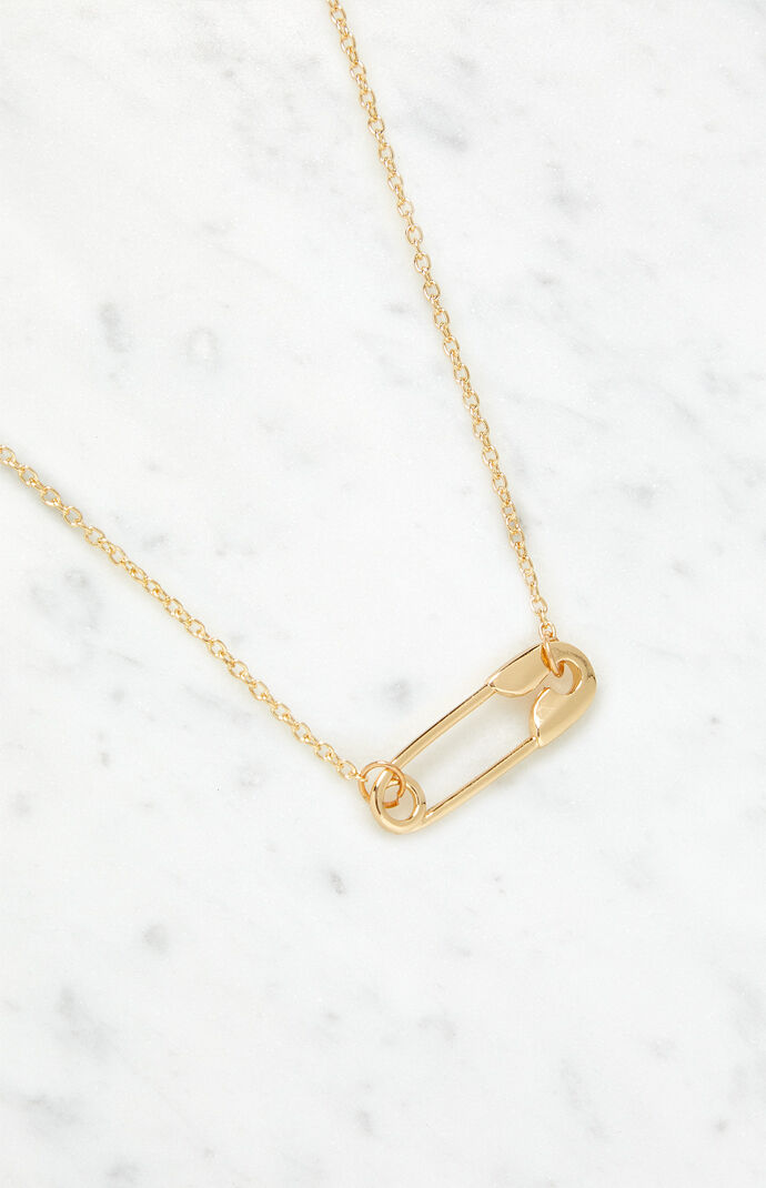 Simple Safety Pin Necklace