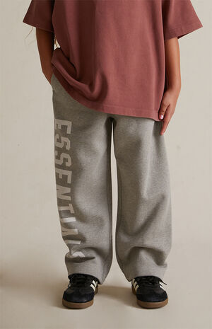 Kids Dark Heather Oatmeal Fleece Relaxed Sweatpants image number 3