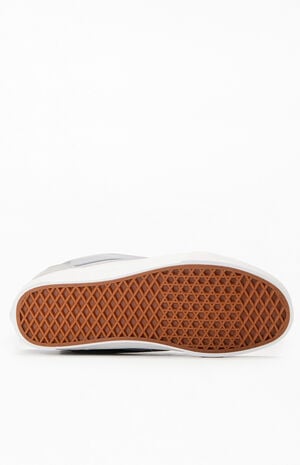 Gray Knu Skool Shoes image number 4