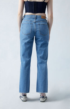Eco Medium Indigo V-Dip Ripped '90s Straight Leg Jeans image number 3