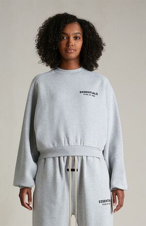 Women's Light Heather Grey Fleece Cropped Crew Neck Sweatshirt image number 2