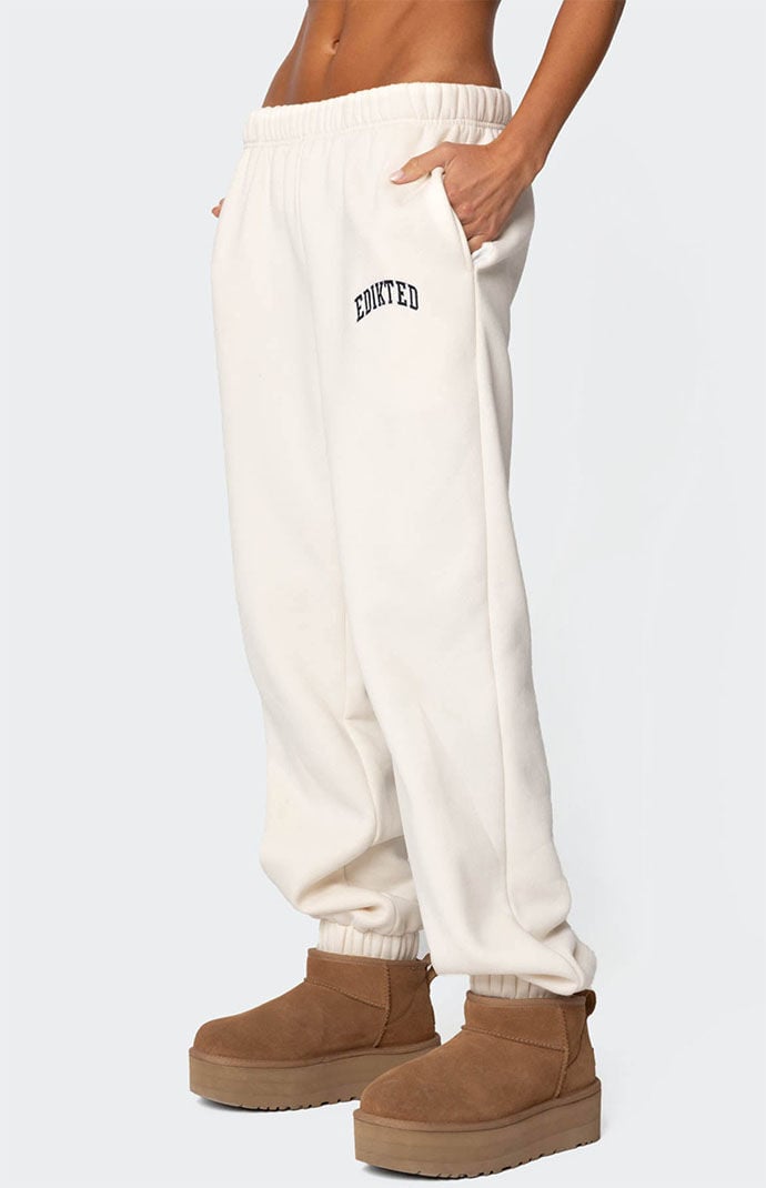 Edikted Edikted Babe Oversized Sweatpants | Pacsun