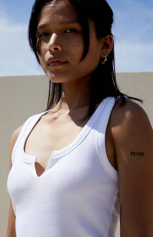 Alexa Notched Tank Top image number 2