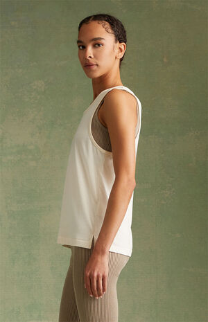 Women's Cloud Dancer Tank Top image number 2