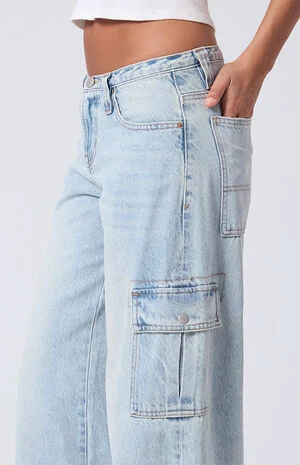Sloane Low Rise Ultra Baggy Jeans Cargo Light Blue image number 5
