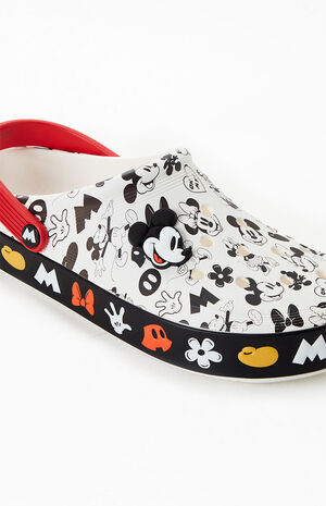 Crocs Disney Mickey & Minnie Off Court Clogs | Pacsun display picture 1
