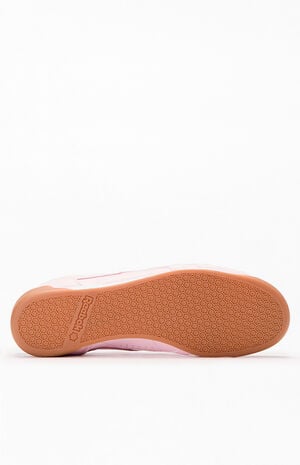 Women's Pink Freestyle Lo Sneakers image number 4