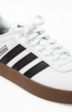 Women's White & Black VL Court 3.0 Sneakers image number 6