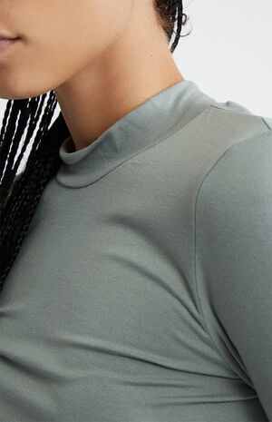 Easy Basic Mock Neck Top image number 2