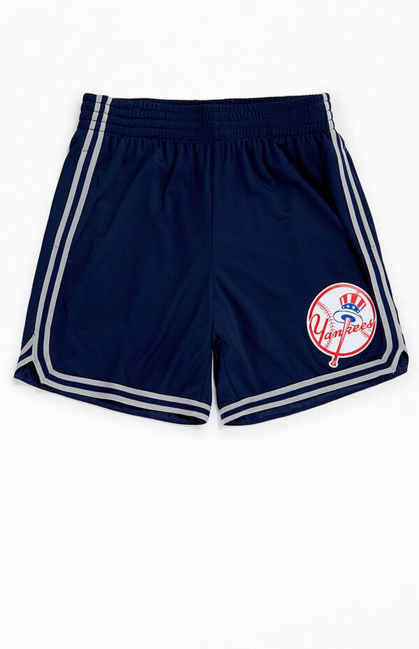 Mitchell & Ness NY Yankees Overtime Win Mesh Shorts