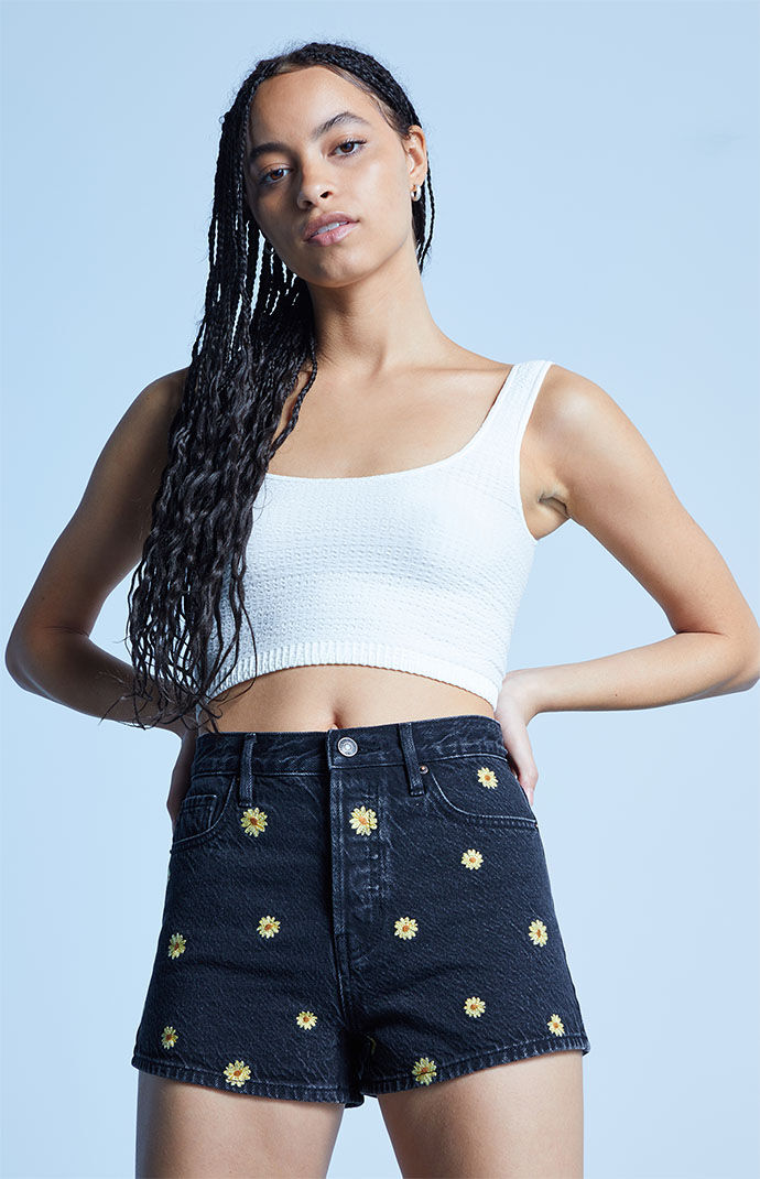Daisy best sale shorts pacsun