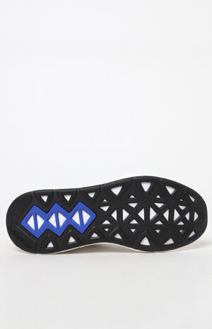 Women's White Arkyn Sneakers image number 7