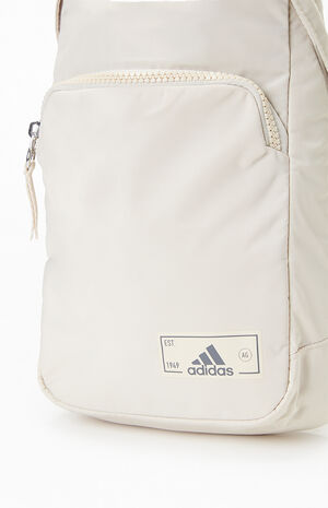 Essentials Sling Crossbody Bag image number 4