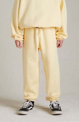 Essentials Garden Yellow Sweatpants image number 2