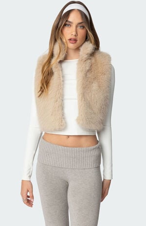 Cassandra Faux Fur Vest image number 1