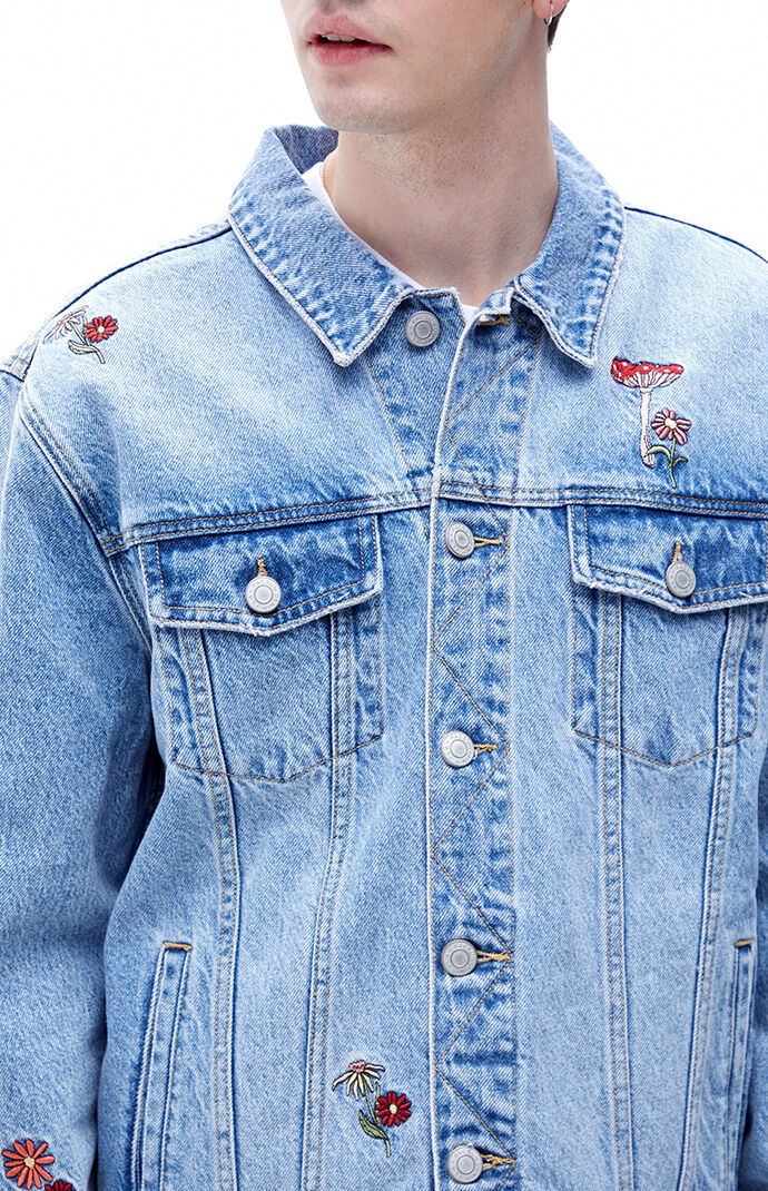 Men's Medium Wash Mushroom Embroidered Jean Jacket in Indigo Blue - Size Medium