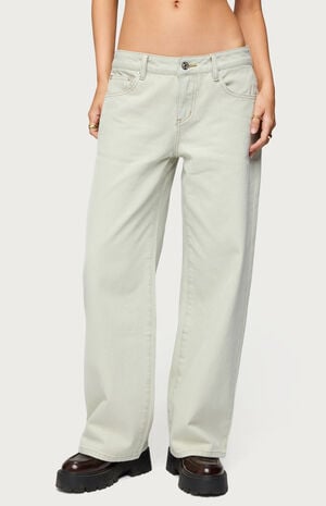 Petite Raelynn Washed Low Rise Jeans image number 1