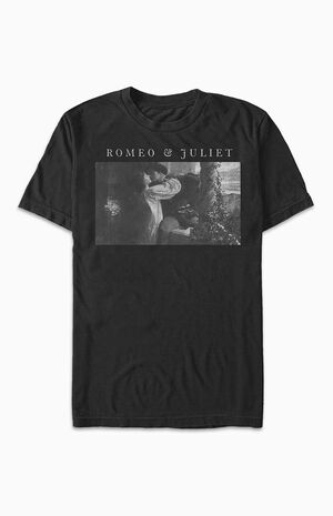 Romeo And Juliet T-Shirt Romeo And Juliet T-Shirt image number null