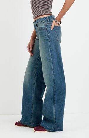 Casey Low Rise Baggy Jeans Medium Blue Washed image number 3