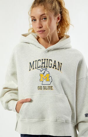 Michigan Wolverines Weekender Hoodie image number 2