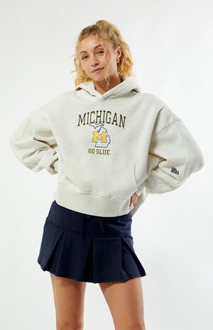 Michigan Wolverines Weekender Hoodie image number 1