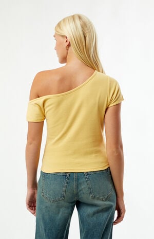 Champions 06 Off-The-Shoulder T-Shirt image number 4