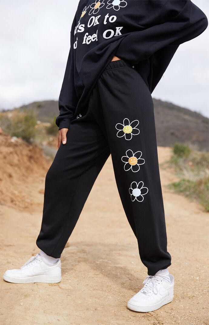 It's OK Daisies Sweatpants