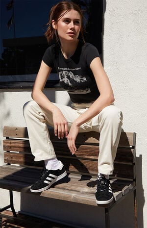 Ashlyn Cropped Switzerland T-Shirt