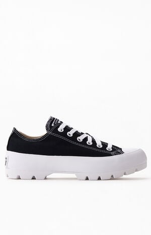 Women's Black Chuck Taylor All Star Lugged Low Sneakers image number 2
