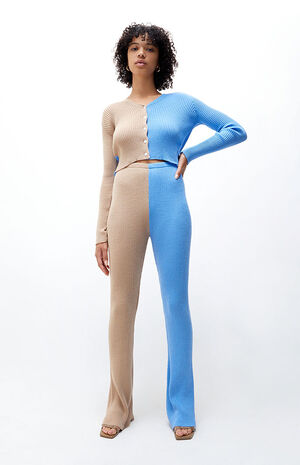 Blue & White Colorblocked Leggings image number 4